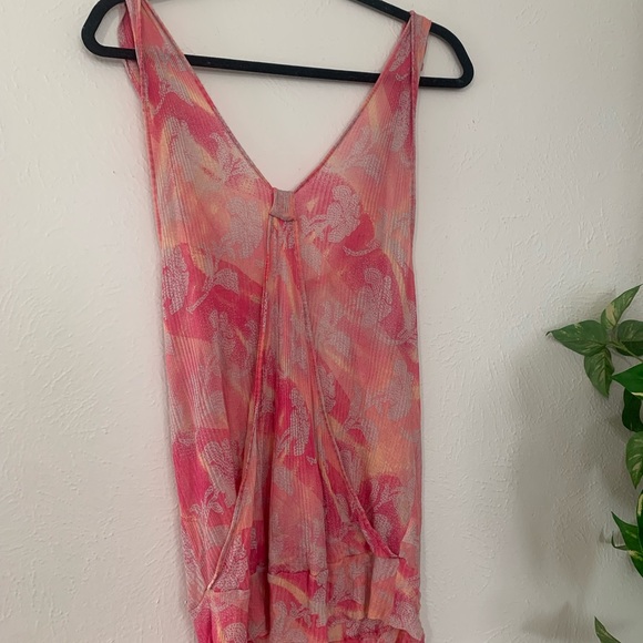 Free People flowy pink tank - Picture 3 of 11